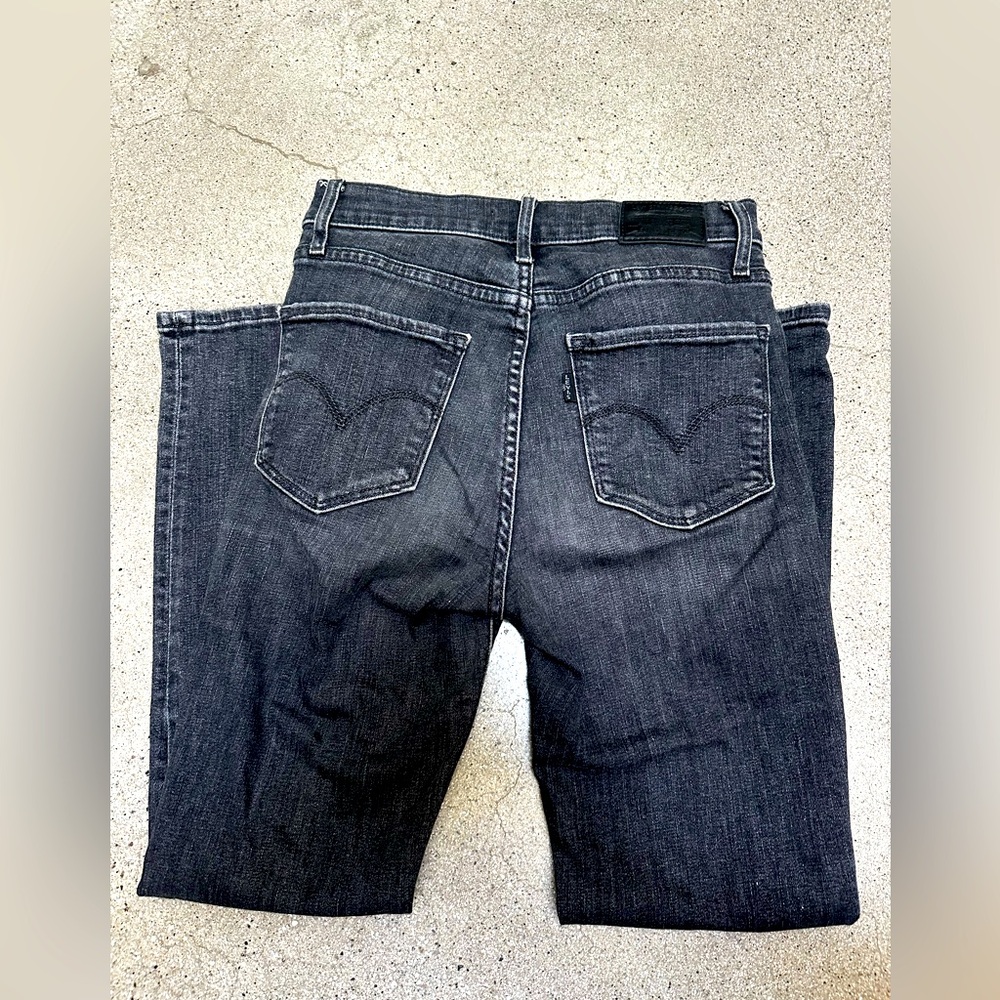 Levi's 724 High Rise Straight Crop Jeans